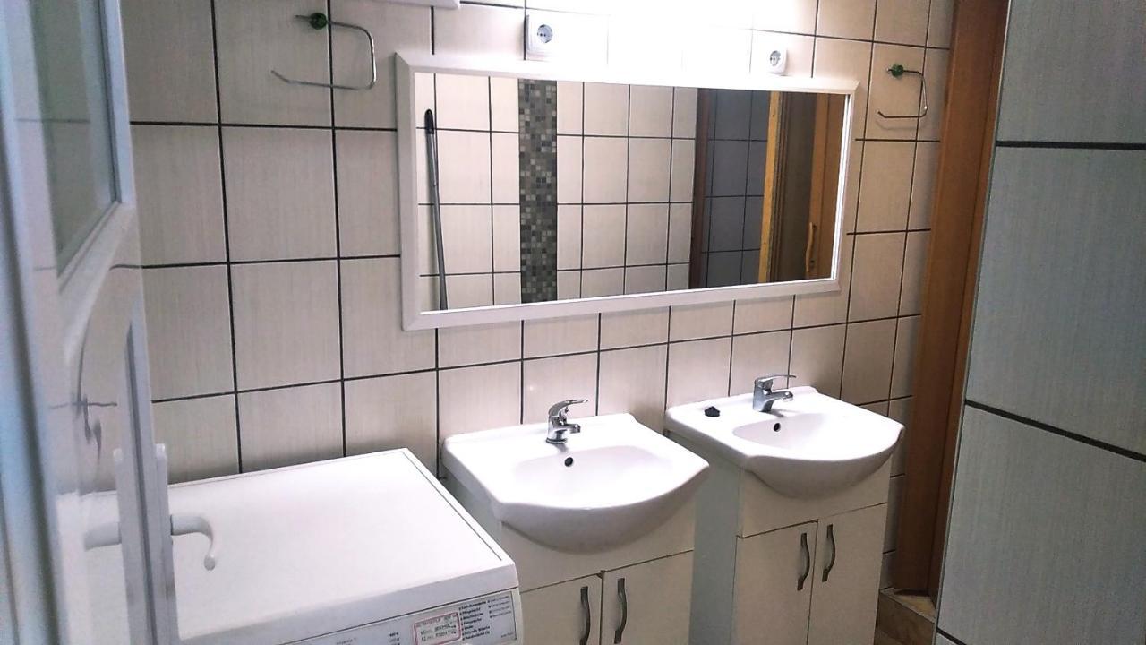 Hostel Maros Győr Exterior foto
